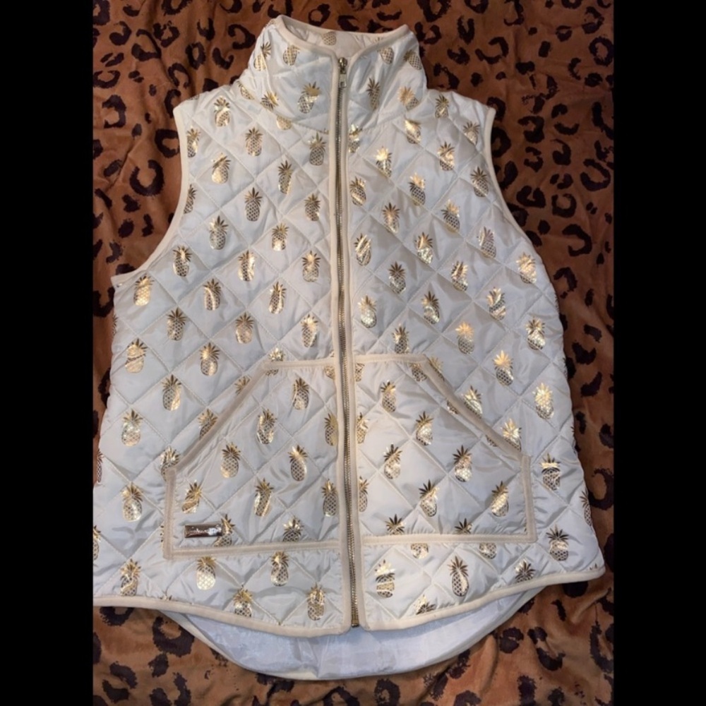 Simply Southern Gold and Cream Quilted Vest size medium